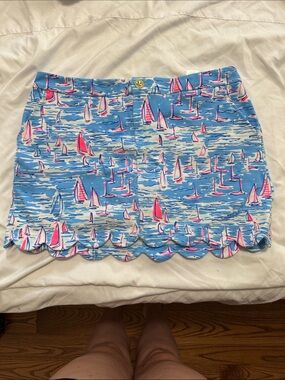 Women's Blue Sailboat Print Scallop Hem Skort